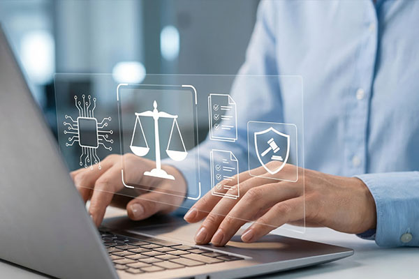 HOAI - Laptop mit lawyer Icons